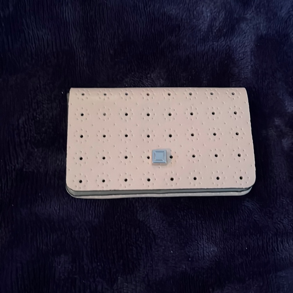 Lodis cars case
